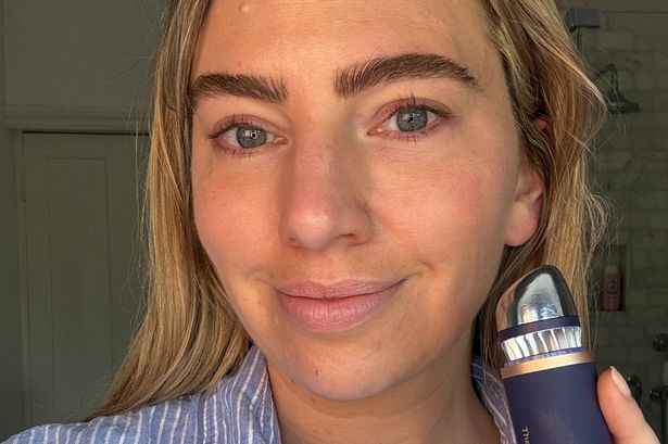‘This cooling face tool instantly soothed my puffy eyes after a long flight’