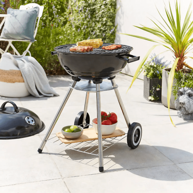 Kettle Charcoal BBQ from Dunelm