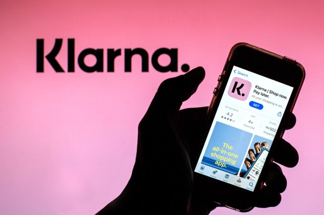 Klarna app in in the App Store seen displayed on a smartphone